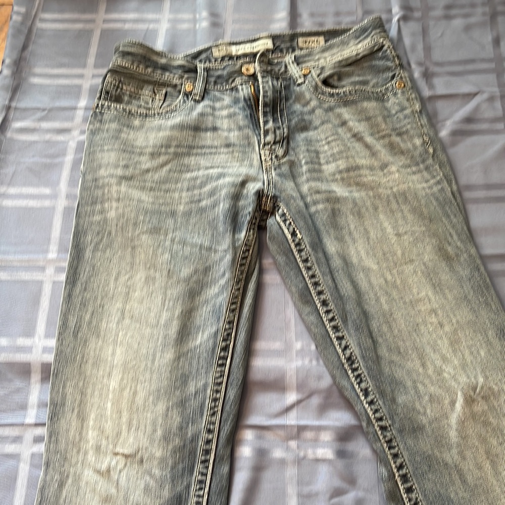 Buckle Jeans - Picture 2 of 2
